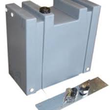 90 LITRE UPRIGHT WATER TANK WITH MOUNT KIT. PRV90-MK