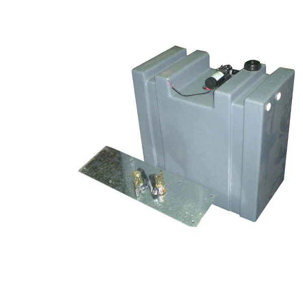 90 LITRE UPRIGHT WATER TANK WITH MOUNT KIT AND 12V PUMP. PRV90-P-MK